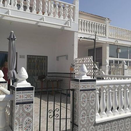 Bungalov u Růžové laguny Torrevieja Esterno foto